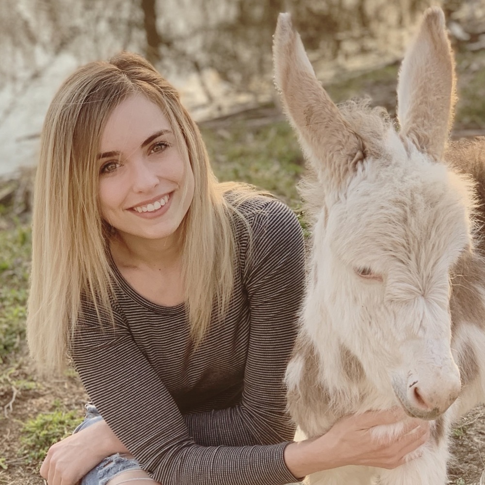 Meet your Posher, Kayla